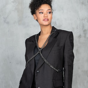 Blazer en lin noir pour femme, Veste en lin surdimensionnée avec revers classiques, Veste de costume d&#39;été en lin pour femme, Grandes tailles disponibles, Mode lente