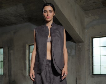 Avant garde donkergrijs linnen vest dames, linnen kleding, minimalistische blazer, slow fashion, capsule kleerkast, duurzame kleding