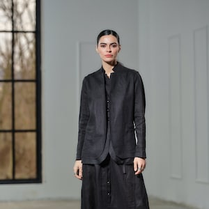 Avantgarde Leinenblazer: Damen Doppel Revers Jacke