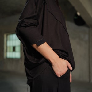 Casual set of two avant garde drop crotch pants and asymmetrical viscose top in black, Organic women's plus size clothing, Slow fashion zdjęcie 8