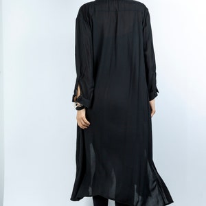 Chemise ample noire taille plus, chemise extravagante, chemise longue viscose noire, robe chemise élégante, chemise femme surdimensionnée, robe maxi viscose image 5