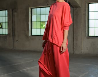 Avant-garde set van twee - katoenen broek met verlaagd kruis en viscose top in watermeloenkleur, biologische dameskleding in grote maten, Slow fashion