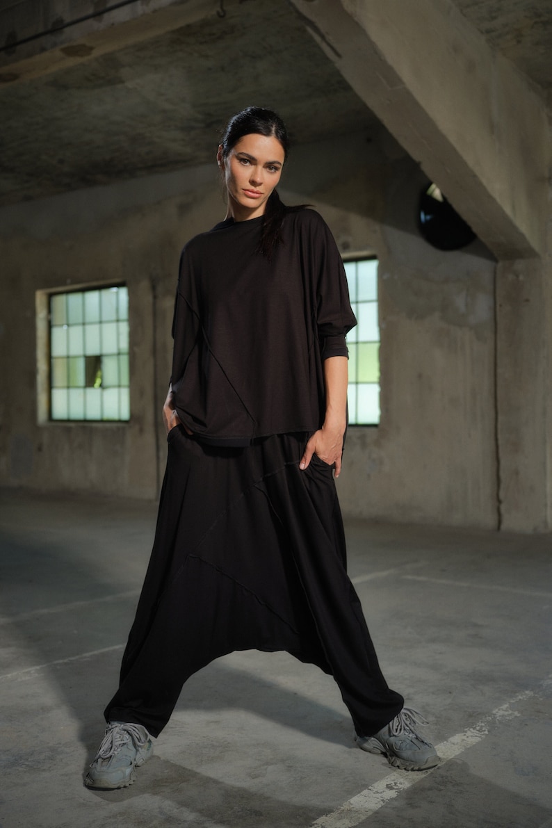 Casual set of two avant garde drop crotch pants and asymmetrical viscose top in black, Organic women's plus size clothing, Slow fashion zdjęcie 1