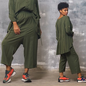 Khaki capri pants women elastic waist pants, Loose fitting pants women, boho pants women
