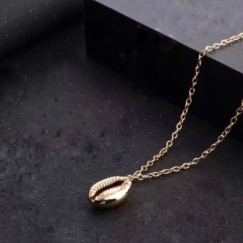 Simple Gold Necklace Ocean Seashell Necklace Cowrie Shell Necklace Layering Necklace Boho Gold Shell Necklace Pendant Necklace
