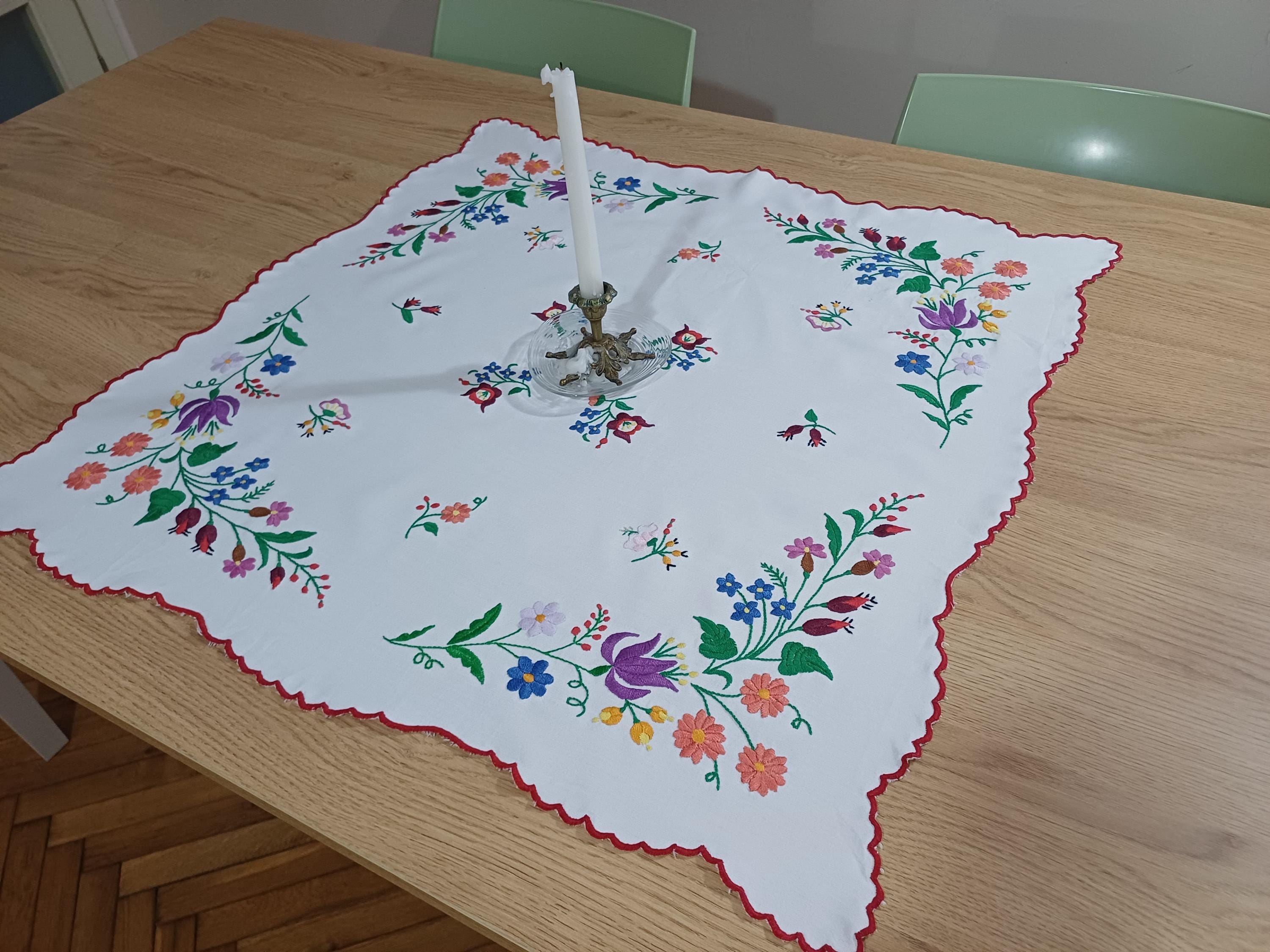 Vintage Hungarian Tablecloth - Etsy