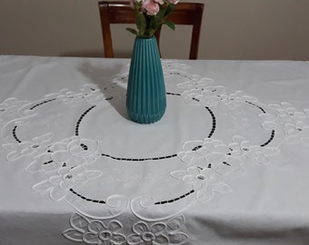 Beautiful Hand Embroidered Native American Design 64 Round White Linen Tablecloth