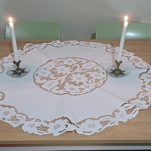 Unused Vintage Round Cutwork Embroidery White Tablecloth with Scalloped Edge, Handmade Whitework Lace Cotton Christmas Table Cover