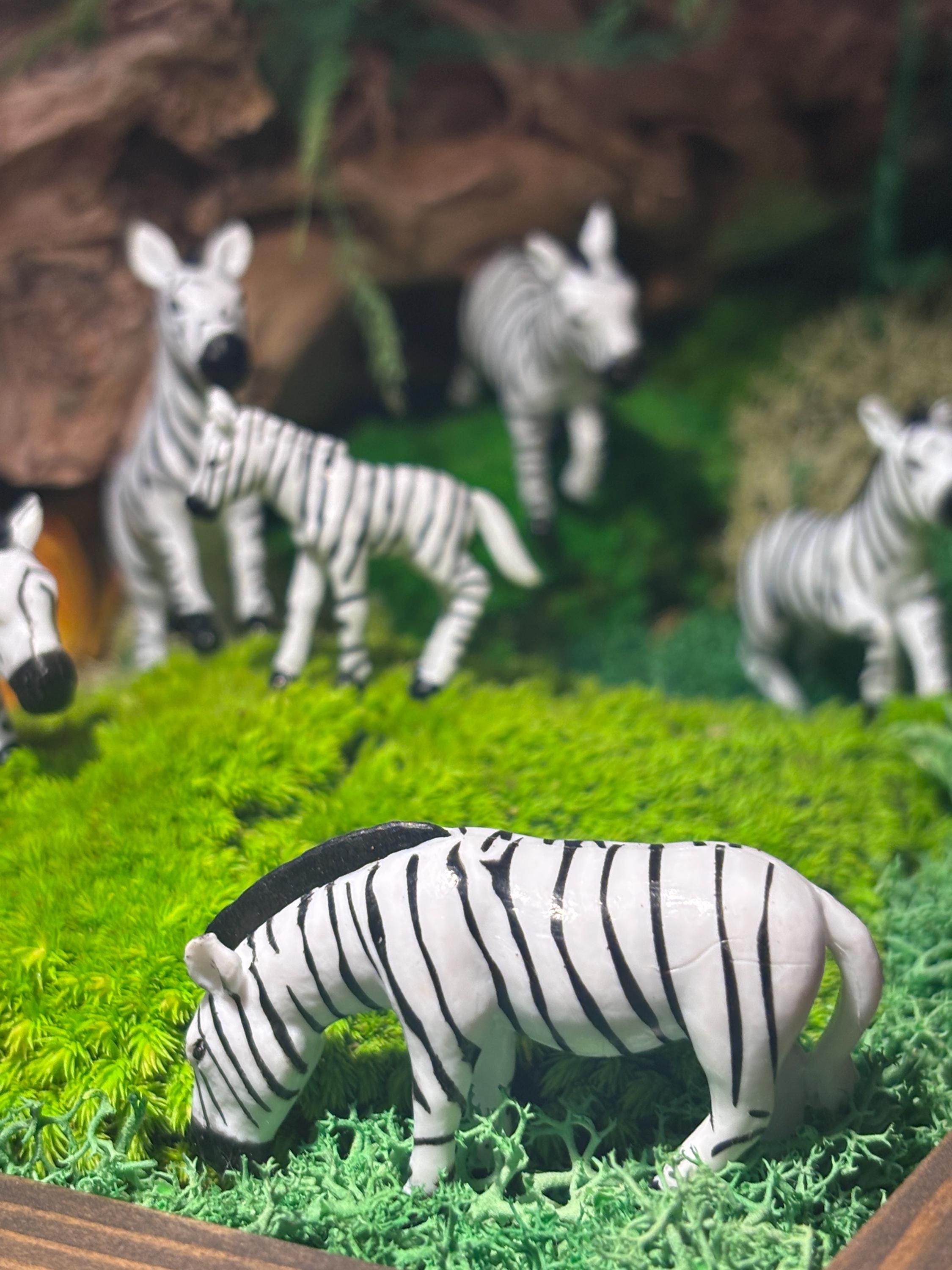 Resin Zebra Miniatures, Safari Animal Figurines, Fairy Garden