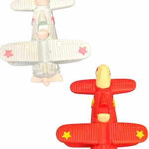 Miniature Airplane for Fairy Garden & Dollhouse Decor | Tiny Aeroplan Figurine | Mini Toy Plane for Terrariums, Crafts, Diorama Accessories