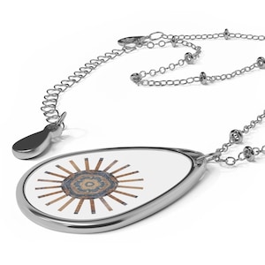 Starburst Oval Necklace