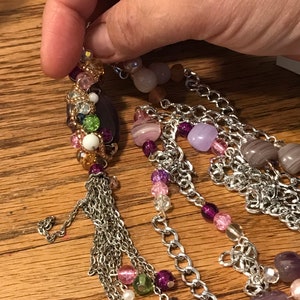 Beautiful necklace of agatha and crystals