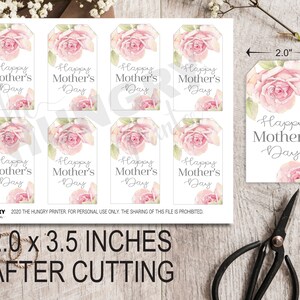 Puede incluir: Ocho etiquetas de regalo imprimibles con un dise&ntilde;o de acuarela de rosas rosadas con hojas verdes. Las etiquetas miden 2,0 pulgadas por 3,5 pulgadas y dicen "Feliz D&iacute;a de la Madre".