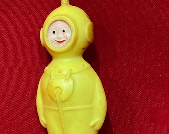Vintage gelbes Plastiktaucherspielzeug, UDSSR 1960er Jahre
