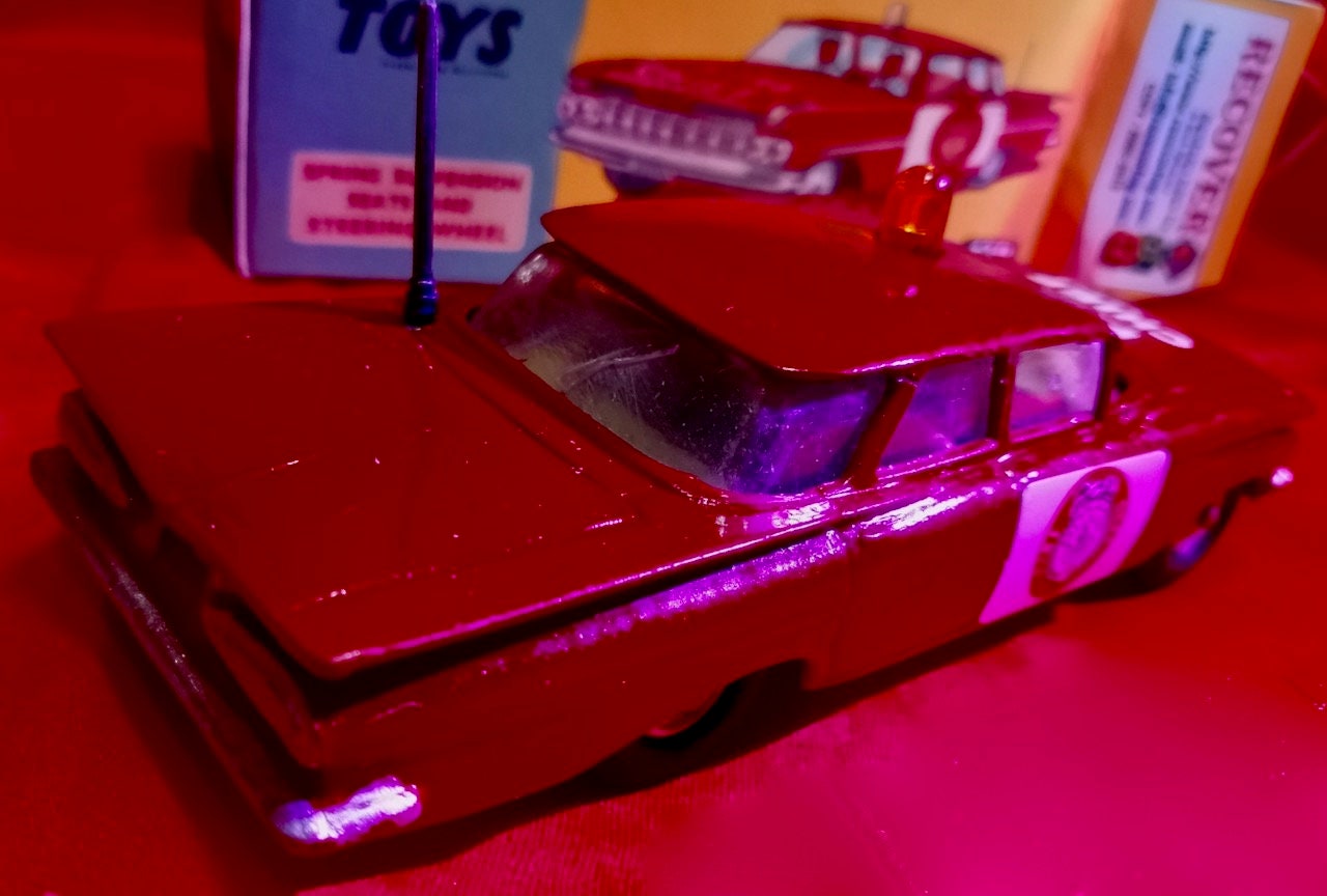 Corgi toys n° 439 CHEVROLET FIRE CHIEF jamais joué en boîte 1/43