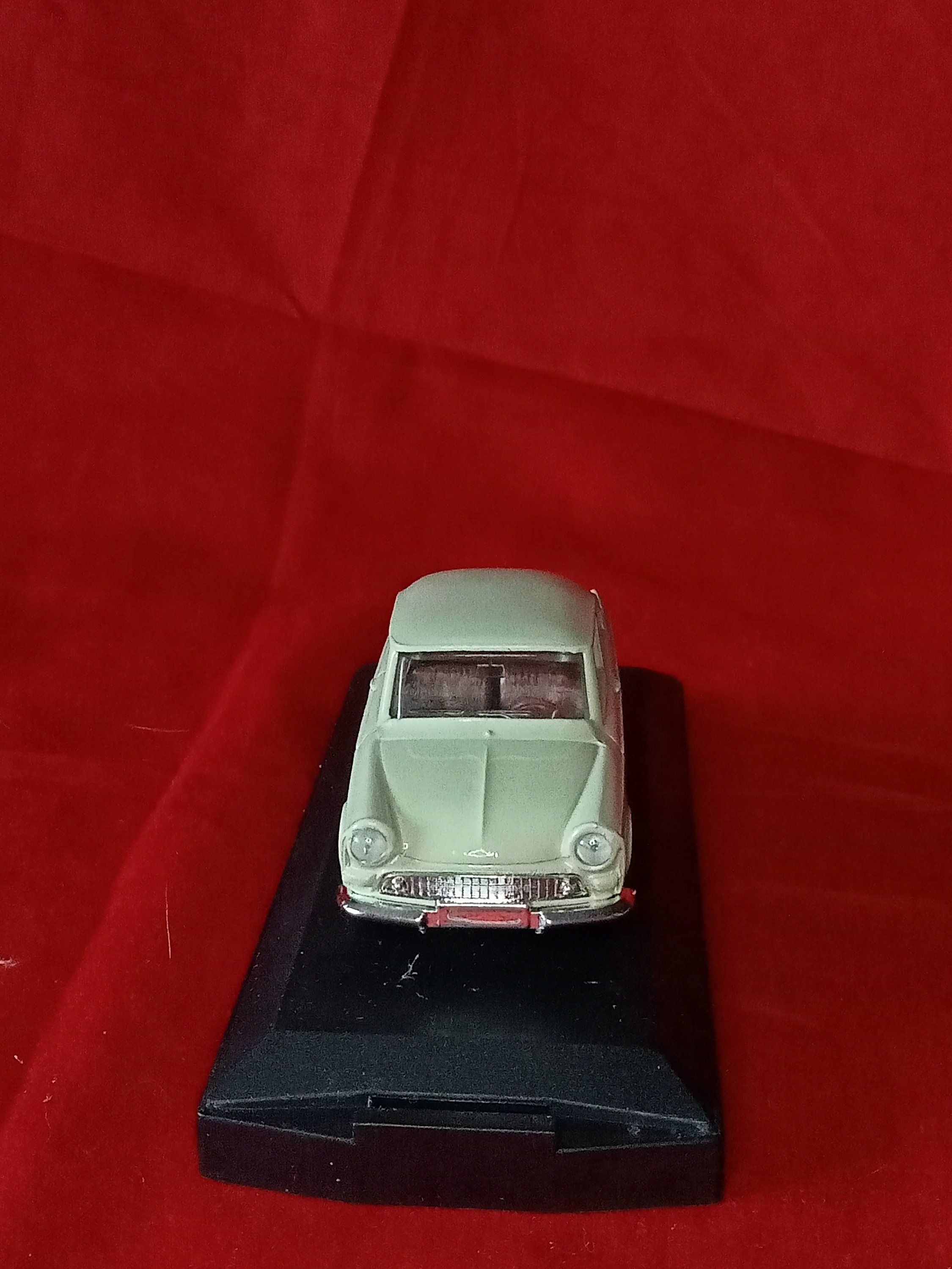 Modèle Réduit DKW Junior 1959 Open Sunroof - Échelle 1/43, Couleur Orange, En Boîte Vitesse