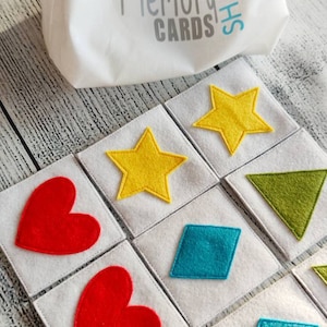 Juego de emparejamiento de cartas de fieltro, juego de tarjetas de memoria para niños, formas y colores juego
