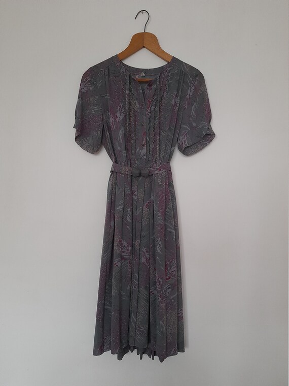 Vintage 90s Floral Grey Dress. Size 10. 1940s Tea