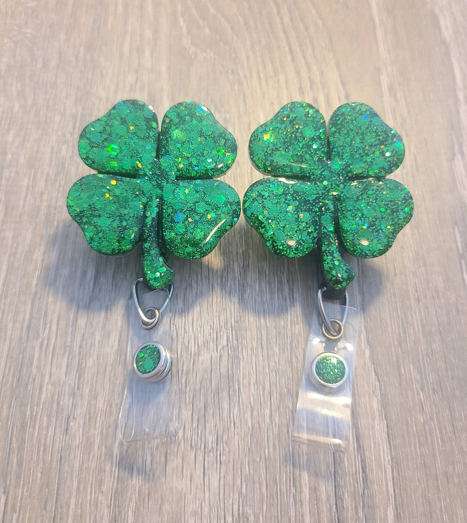 Clover Coffee, Scrubs and Rubber Gloves to Go Cup Badge Reel St Patricks  Day Coffee Cup Holiday Badge Reel Shamrock -  Canada