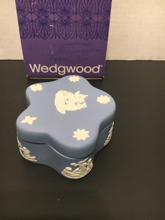 Vintage Wedgwood Jasperware Light Blue Trinket Box,Ho… Gem