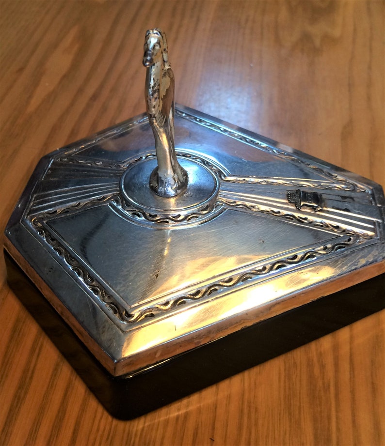 Compact Art Deco black glass and silver metal from Fostoria Art Deco black glass and siver metal compact