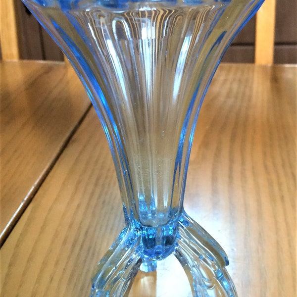 Superbe vase fusée en verre bleu art déco tchèque des années 1930 / Stunning 1930's Czech Art Deco Blue Glass Rocket Vase