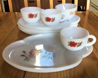 Vintage lot of four vintage snack sets