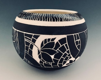 Unique Tulip Sgraffito Pot