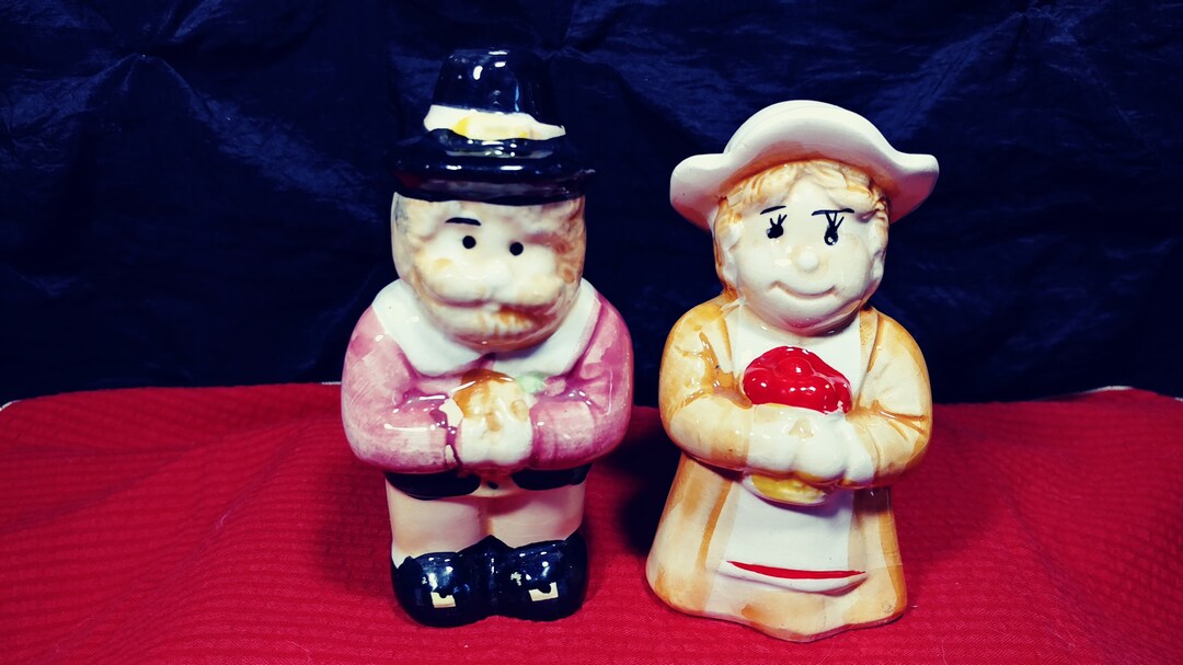 Vintage Thanksgiving Pilgrims Salt and Pepper Shakers Etsy