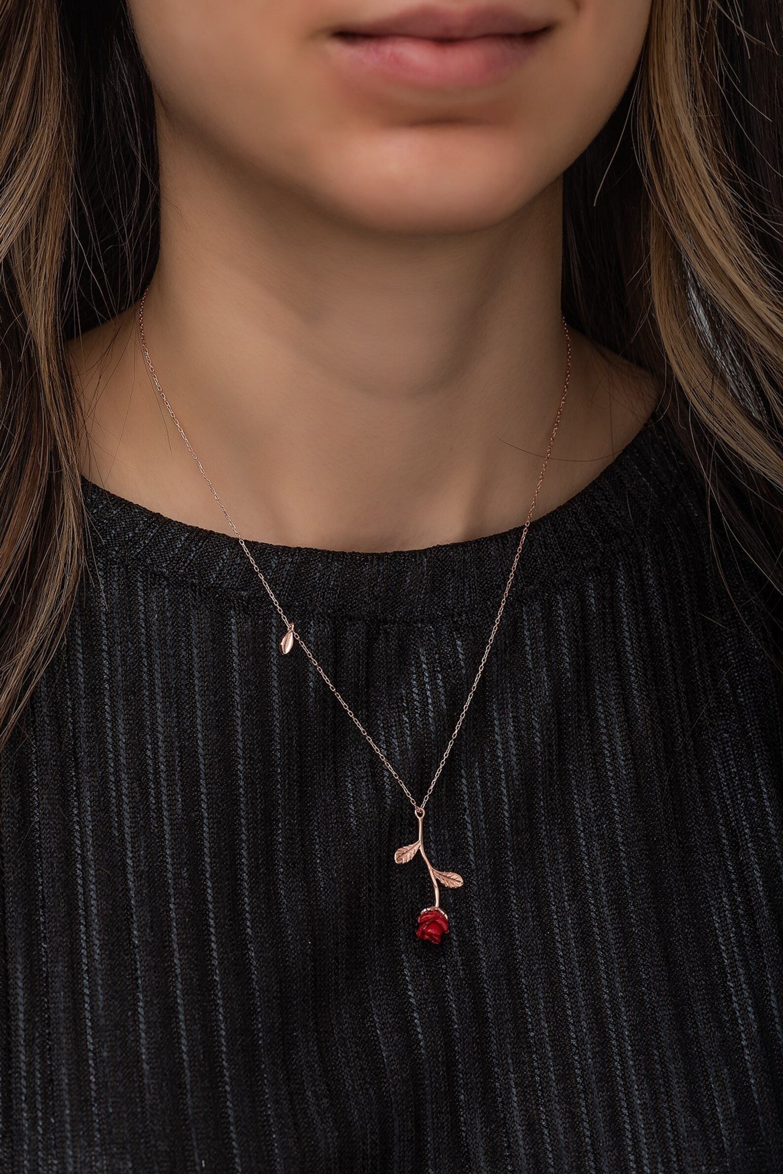 The Radiant Rose Necklace main image 1