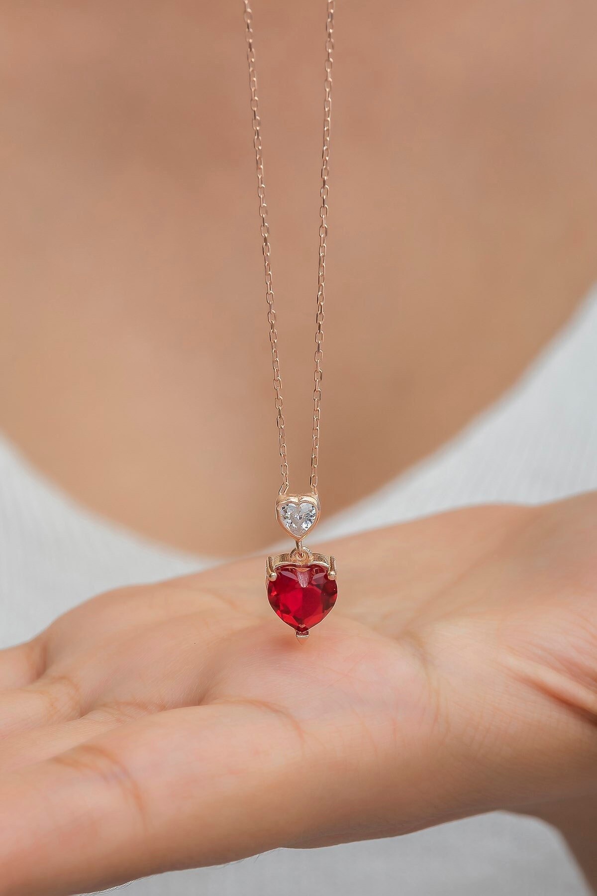 ネックレス・ペンダント VERY VINTAGE TINY RED SILVER HEART PENDANT NECKLACE VERY VINTAGE TINY RED SILVER HEART PENDANT NECKLACE