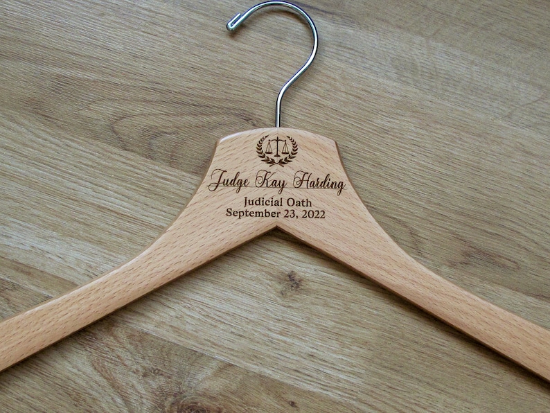 Professional Gift Ideas for Judge, Investiture Ceremony Gift, Personalized Hanger for Judge, Retirement Gift, Personalized Robe Hanger, Law Natural/Dark Brown