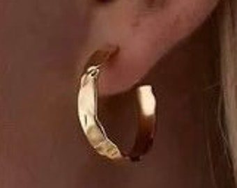 Hammered Hoop Earrings Medium | large hammered 18 mm earrings in C-shape made of 925 sterling silver optionally 18 carat gold plated