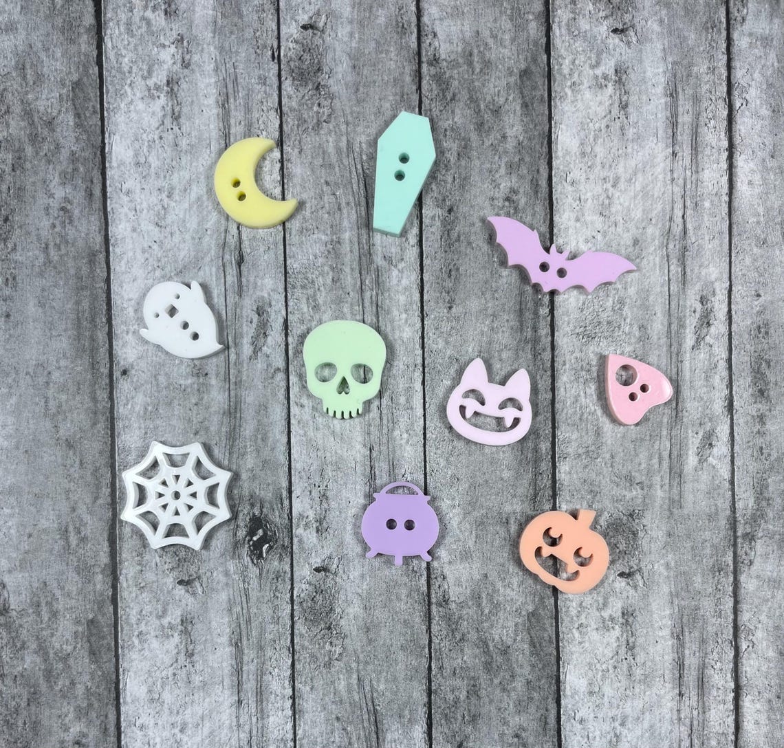 Deluxe Pastel Halloween Button Set - Etsy