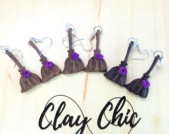 Pendientes de arcilla polimérica con forma de escoba de bruja: joyas espeluznantes para Halloween