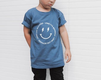 LONG LIVE BOYHOOD x Blaues modernes Siebdruck-Kinderhemd x Minimales Siebdruckdesign x Brotherhood x Kleinkind Boy x Matching Brother Top