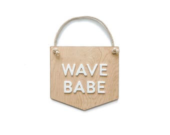 Drewniany znak „Wave Babe”, dekoracja pokoju dziecięcego w stylu boho surferów