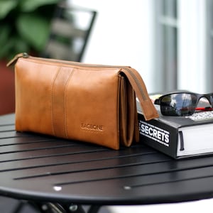 Clutch de piel platine hecho a mano sobre camel, bolso clutch de piel, cartera clutch de piel