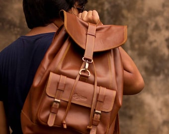Handmade Full Grain Leather Rucksack: Men's Travel Backpack