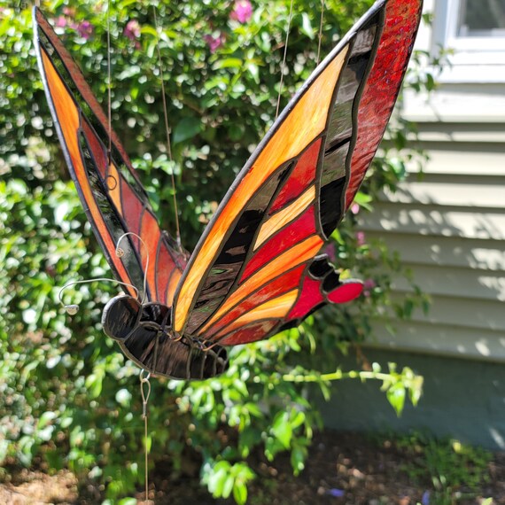 Flying Butterfly Stained Glass Mobile | Unique Moving 3d Glass Art | Garden  Decoration