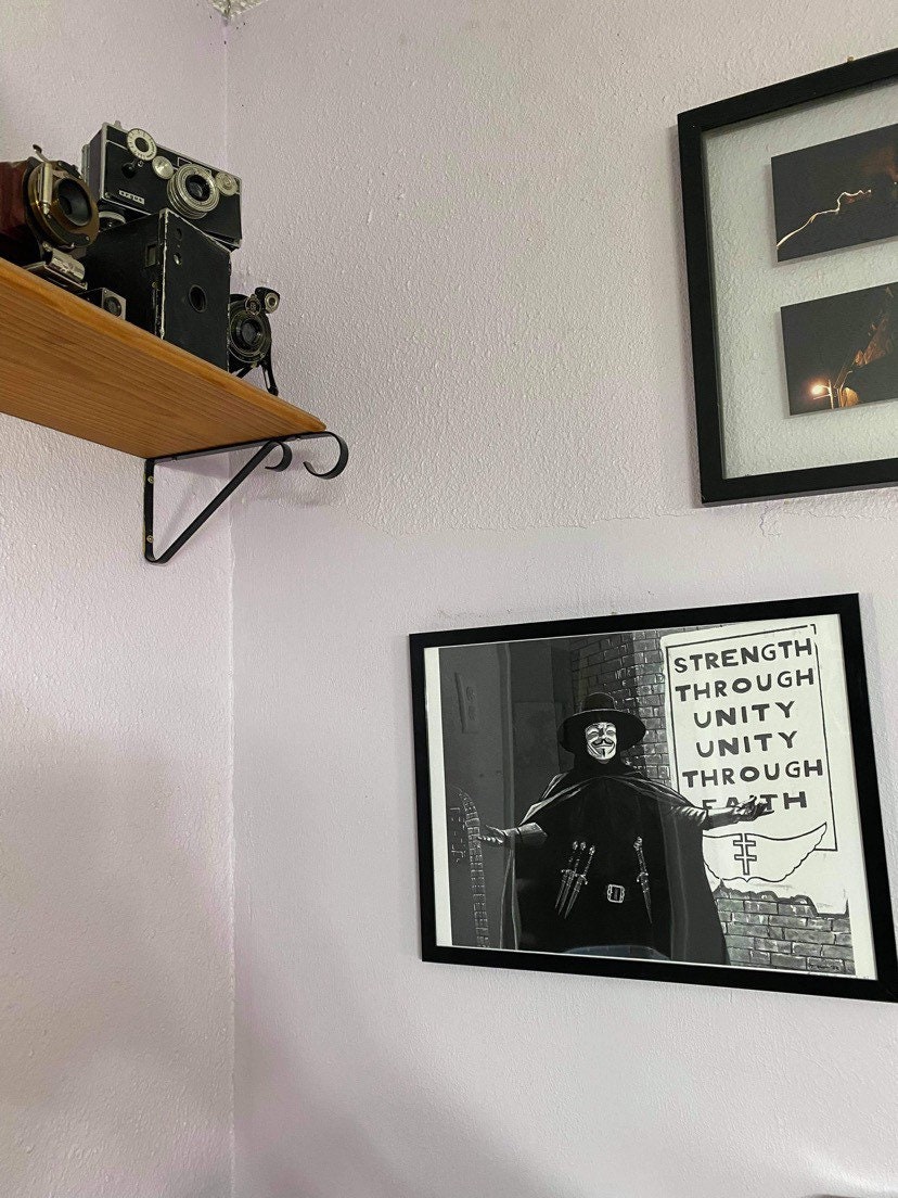 V de Vendetta Edición limitada firmada a mano / numerada pintura acrílica  impresiones Giclée - Etsy México, image size:828x1104