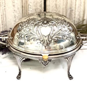 【F.B. Rogers】 ライオンのバターディッシュ ロールトップ式 ライナー Antique F.B Rogers Silver-Plated Lion Head and Footed Butter