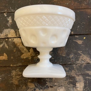 Milk glass, set of 7 dessert cups, ice cream cups, fruit cups