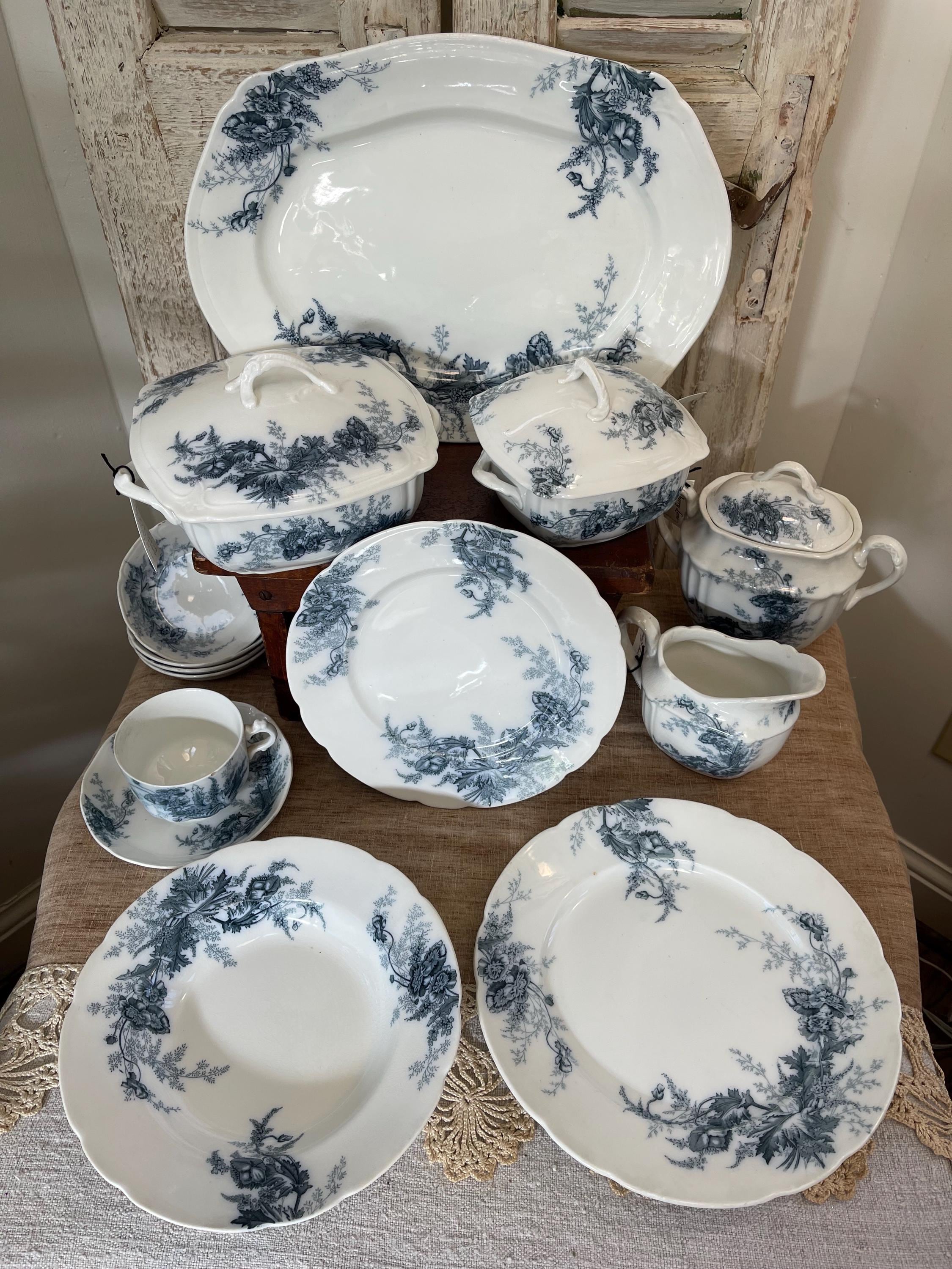 Antique English Johnson Bros 10” Dinner Plate“paris” Pattern With