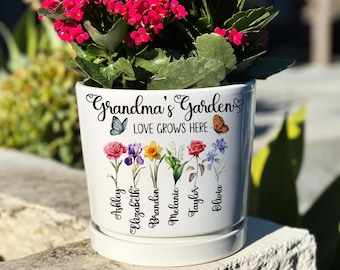 Personalized Grandma Flower Pot, Birth Month Flower Planter, Custom Garden Pot with Names, Gift for Nana, Mother’s Day Gift for Mom