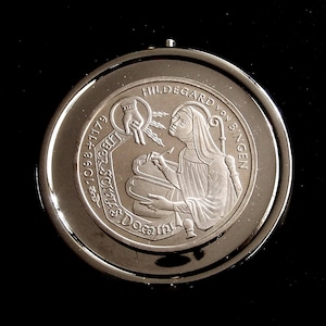 Pill box, Hildegard von Bingen, coin 925 silver on can metal alloy.