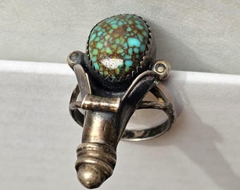 Unique Green Turquoise Vintage Ring Old Pawn Size 7 1/2 JR 400