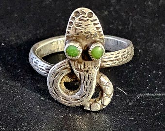 Snake Ring Vintage Native Green Turquoise Old Pawn Size 7 1/2  JR 683
