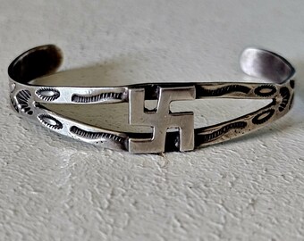 Overlay Whirling Logs Silver Cuff Old Pawn Fits 6" wrist JB 111