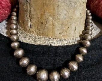 1940s Graduated 16" Navajo Pearls Silver Beads  Native Vintage Necklace  Old Pawn  JN 849